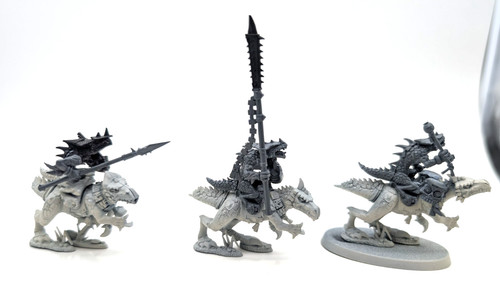 Warhammer fantasy saurus - fantasy,